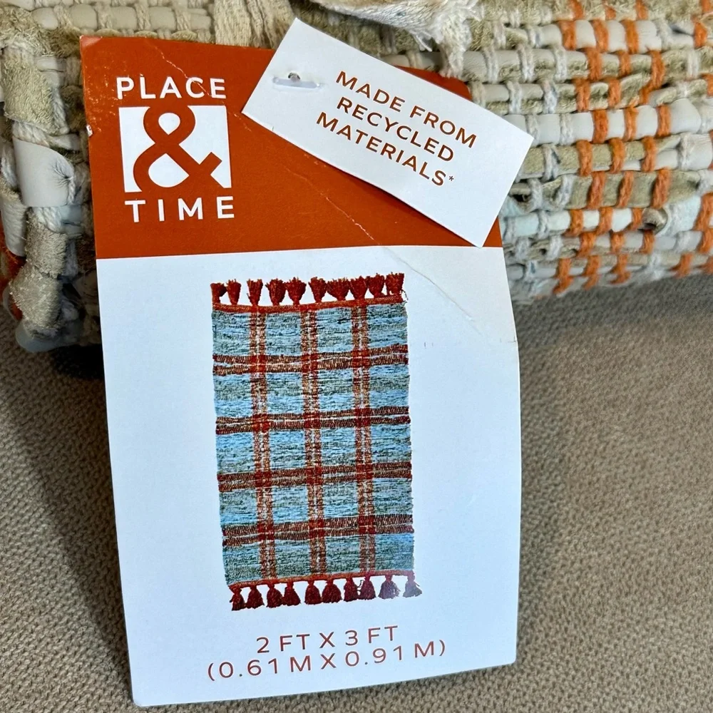 ✨NWT✨RUG 2 ft x 3 ft Orange White Tan Plaid w/ Tassels Eco-friendly
